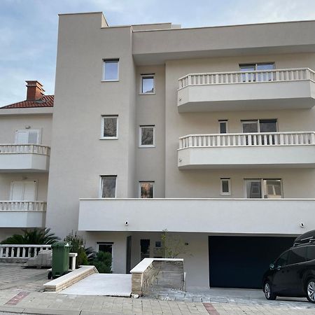 Apartment Dalmatien Traumhaus Makarska Bagian luar foto