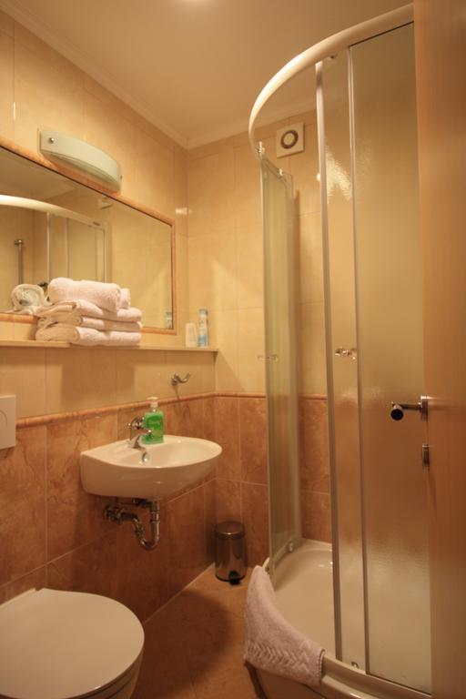 Apartment Dalmatien Traumhaus Makarska Bagian luar foto