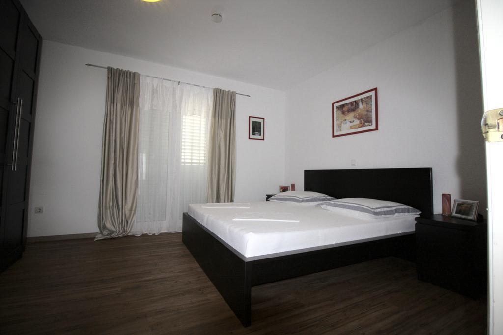 Apartment Dalmatien Traumhaus Makarska Bagian luar foto