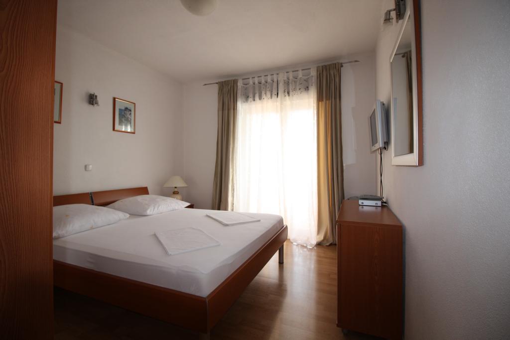 Apartment Dalmatien Traumhaus Makarska Bagian luar foto