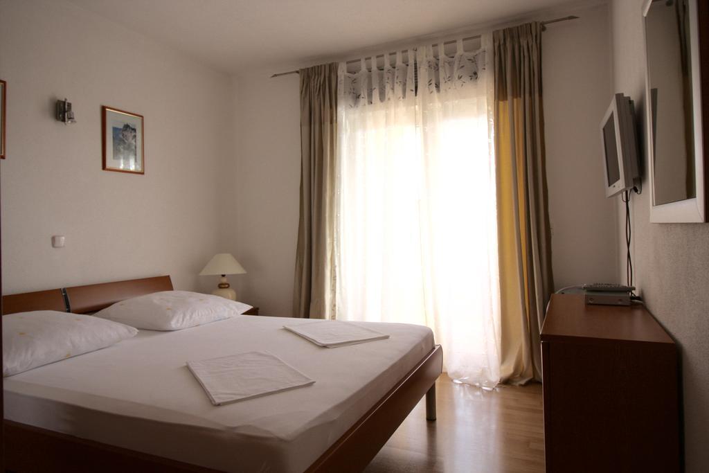 Apartment Dalmatien Traumhaus Makarska Bagian luar foto