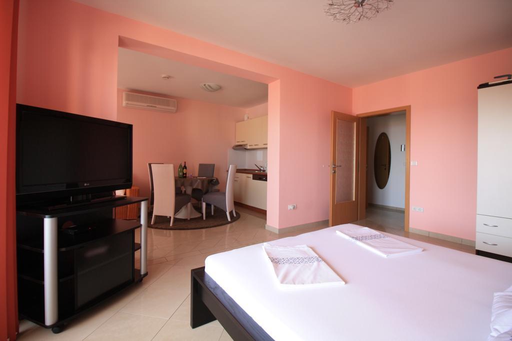 Apartment Dalmatien Traumhaus Makarska Bagian luar foto