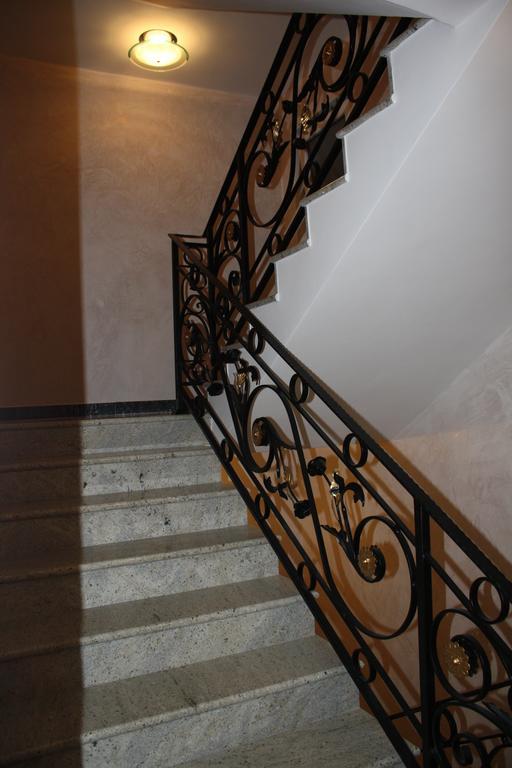 Apartment Dalmatien Traumhaus Makarska Bagian luar foto