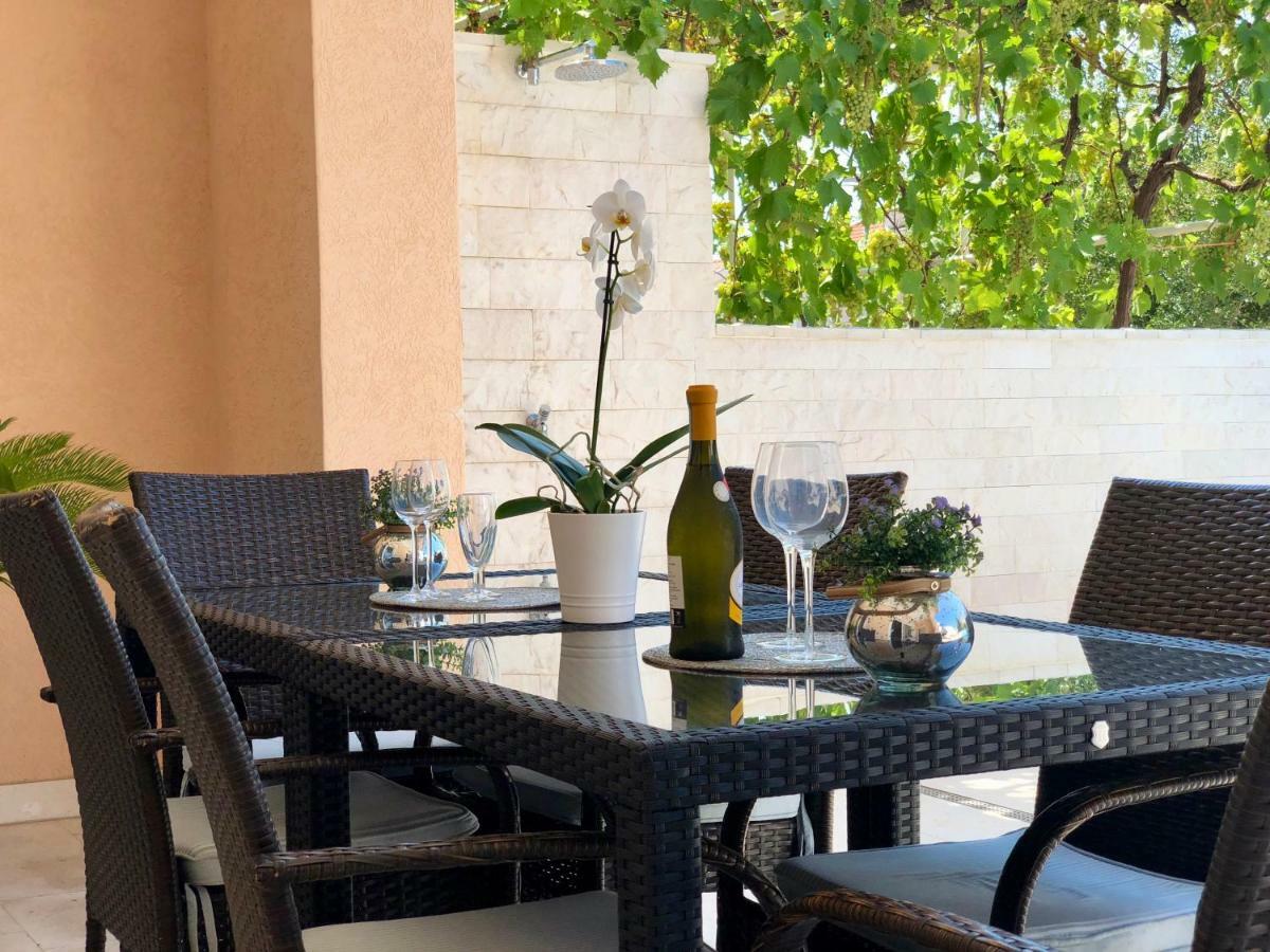 Apartment Dalmatien Traumhaus Makarska Bagian luar foto