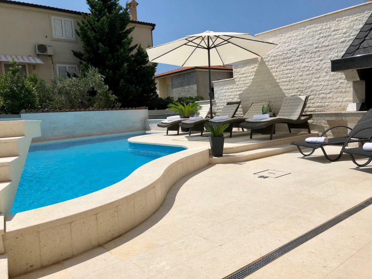 Apartment Dalmatien Traumhaus Makarska Bagian luar foto